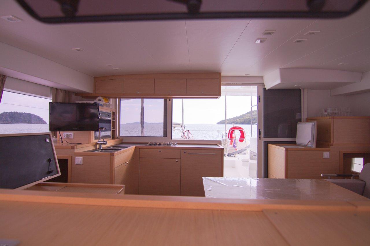 Lagoon 400 S2 - 4 + 1 cab. - Anastasia, picture 17
