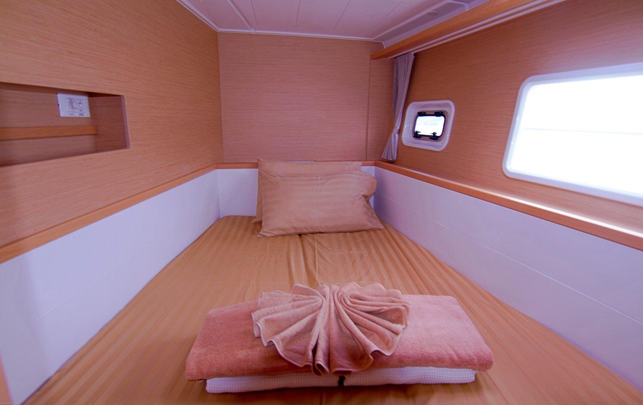 Lagoon 400 S2 - 4 + 1 cab. - Anastasia, picture 22