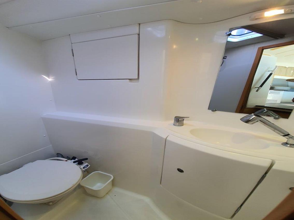 Lagoon 380 - 4 + 1 cab. - Amelie, picture 13