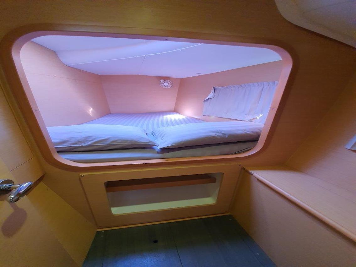 Lagoon 380 - 4 + 1 cab. - Amelie, picture 11