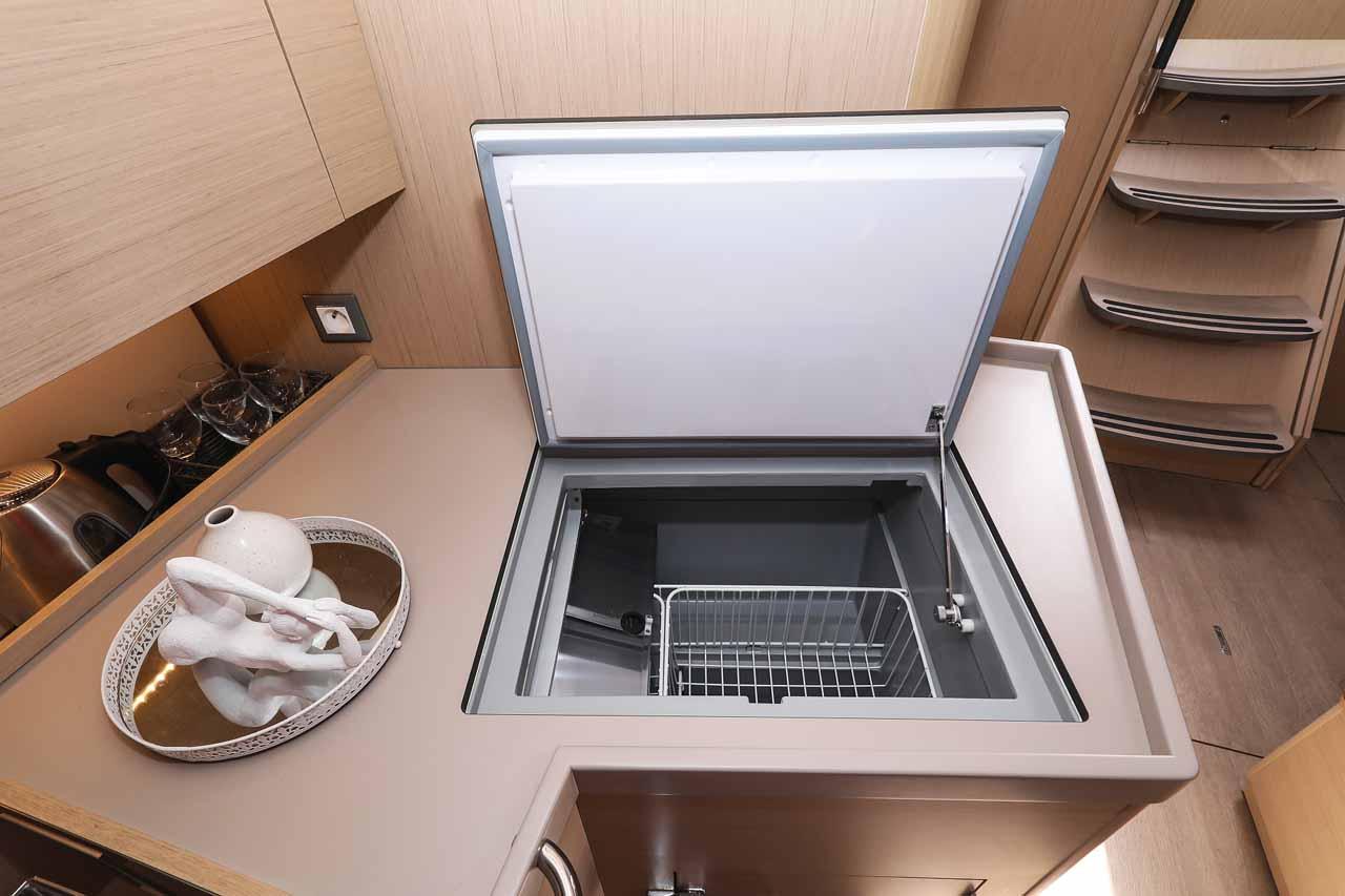 Oceanis 40.1 ELECTRIC, picture 16