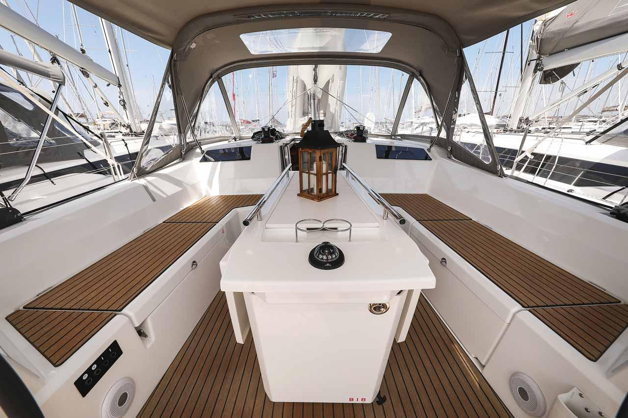 Oceanis 40.1 ELECTRIC, picture 8