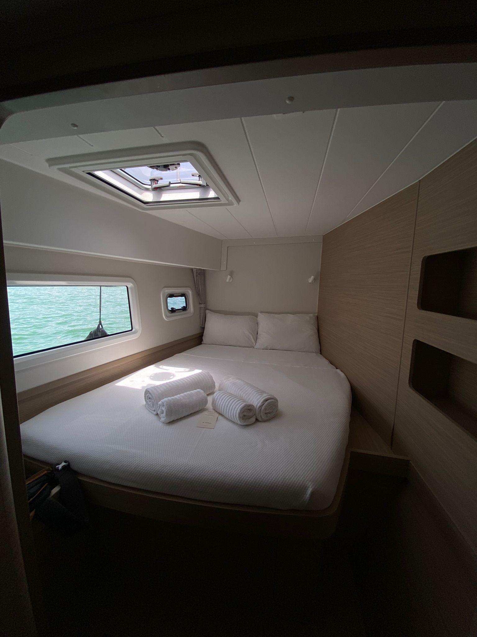 Lagoon 42 - 4 + 1 cab., picture 4