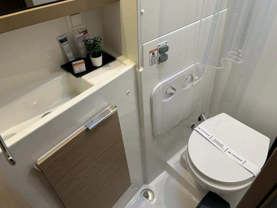 Lagoon 40 - 4 + 1 cab., picture 3