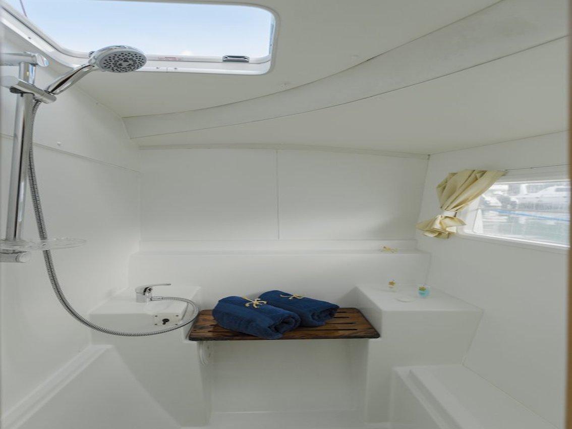 Lagoon 380 - 3 + 2 cab. - Magikal, picture 20