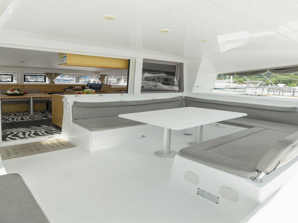Lagoon 400 S2 - 4 + 2 cab. - Emilio, picture 11