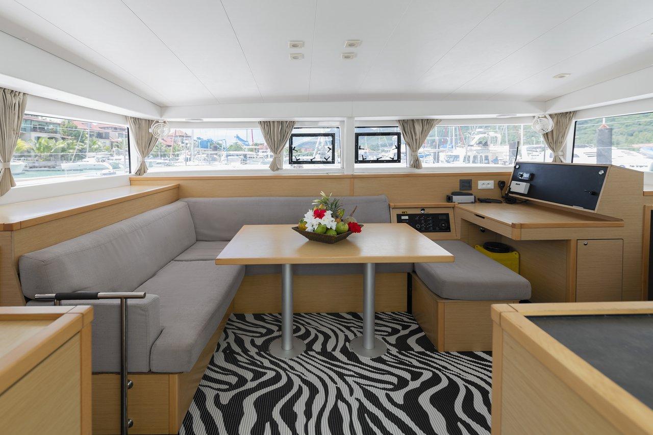 Lagoon 400 S2 - 4 + 2 cab. - Emilio, picture 17