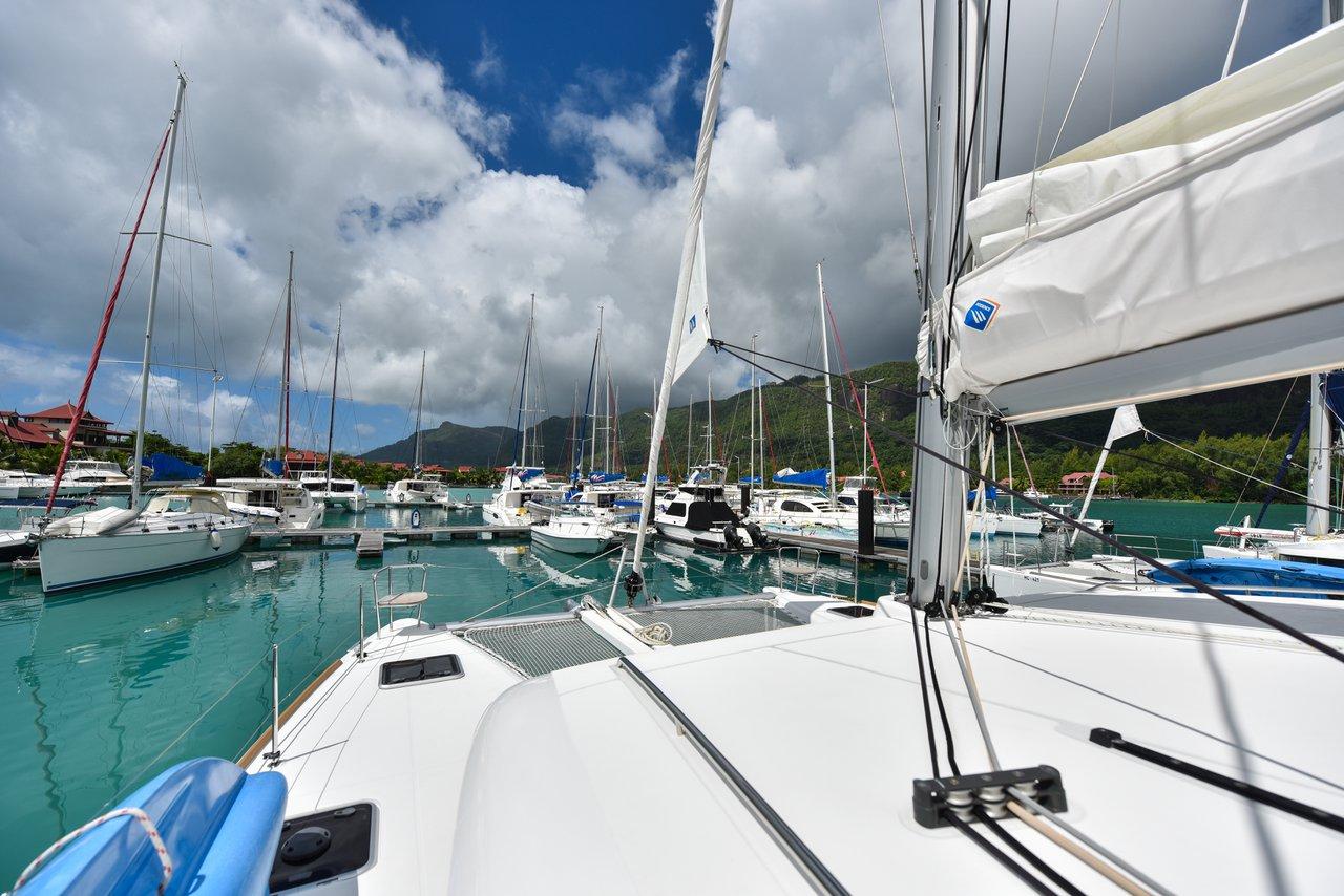 Lagoon 400 S2 - 4 + 2 cab. - Emilio, picture 8