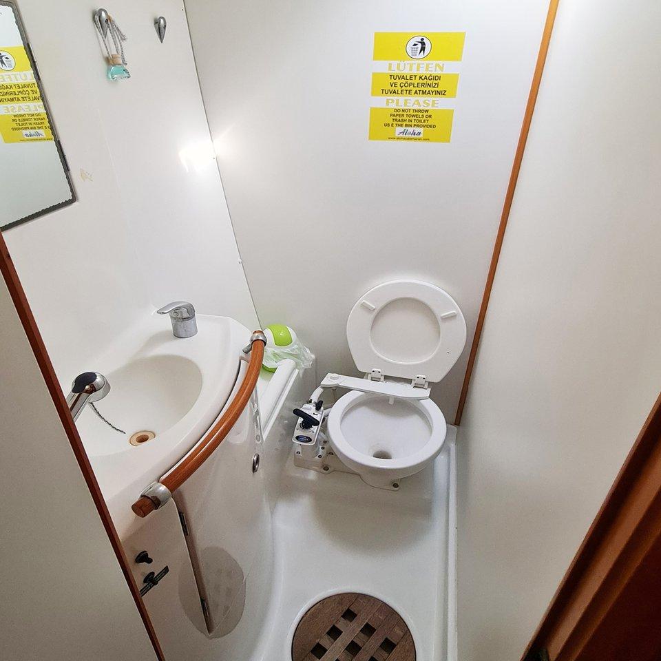 Lagoon 410 S2 - 4 + 1 cab., picture 17