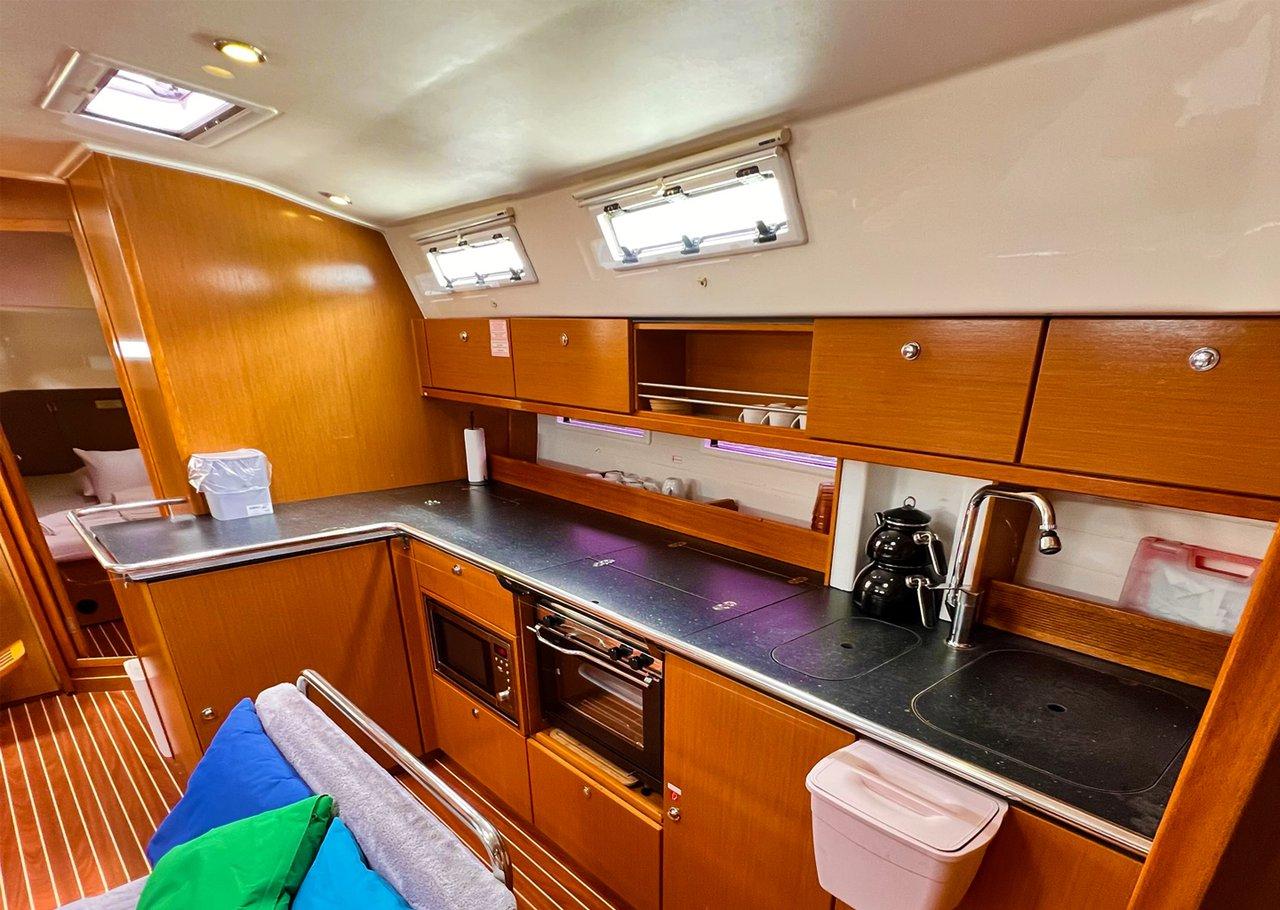 Bavaria Cruiser 45, picture 12