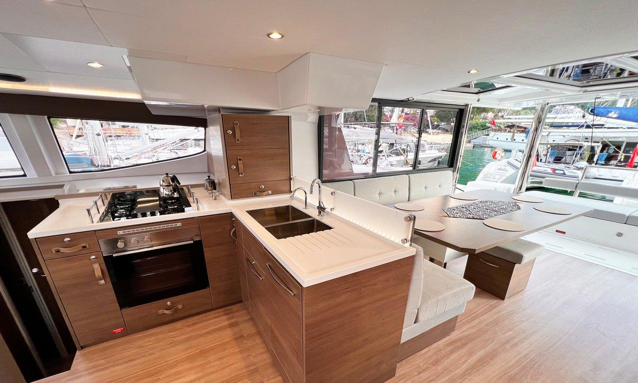 Bali 4.8 OW - 3 + 1 cab., picture 19