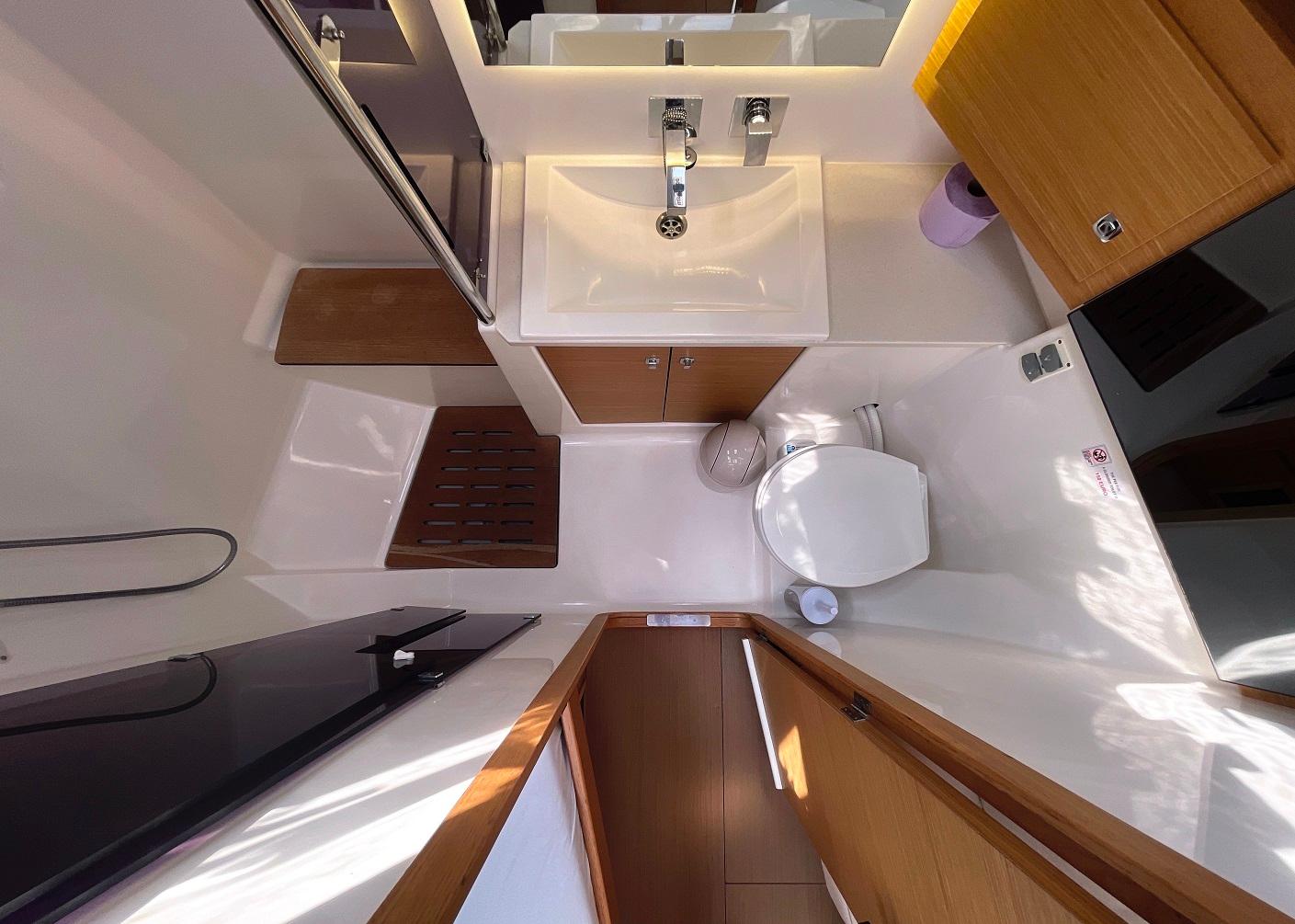 Dufour 56 Exclusive - 4 + 1 cab., picture 27