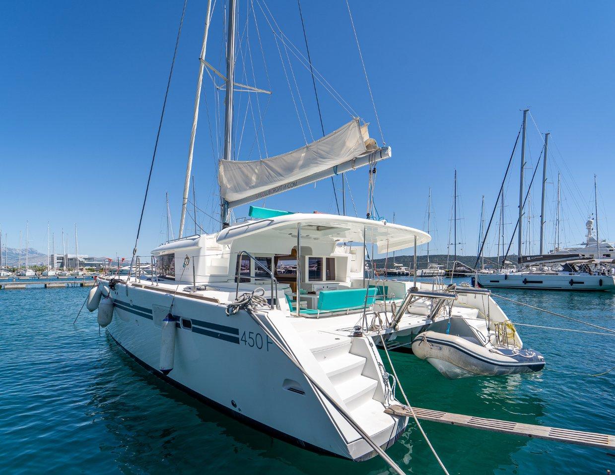 Lagoon 450 F - 4 + 2 cab., picture 1