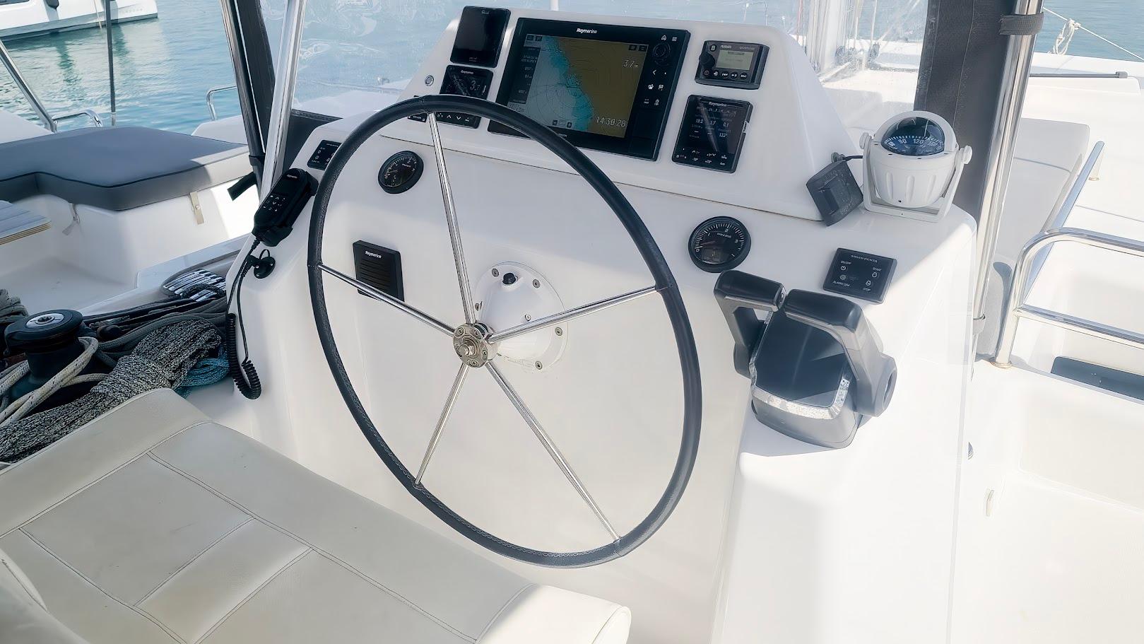 Dufour 48 Catamaran - 5 + 1 cab., picture 5