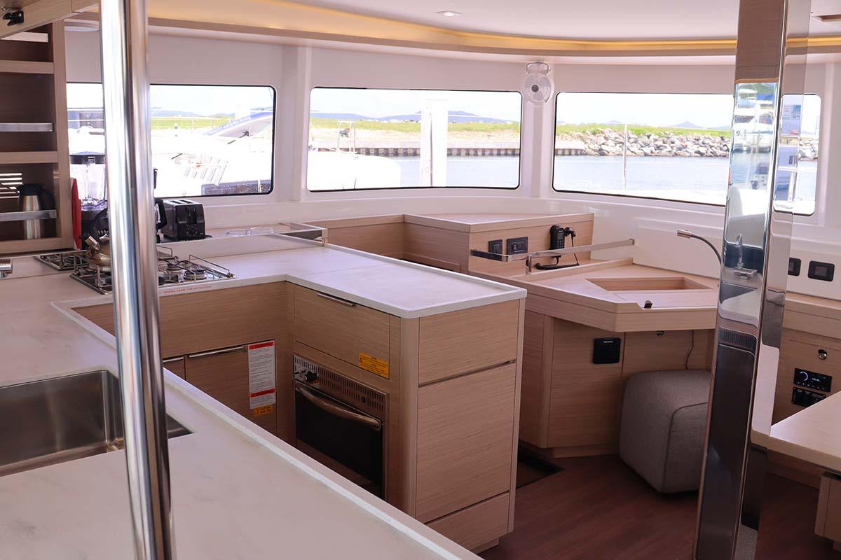 Lagoon 46 - 4 + 2 cab., picture 13