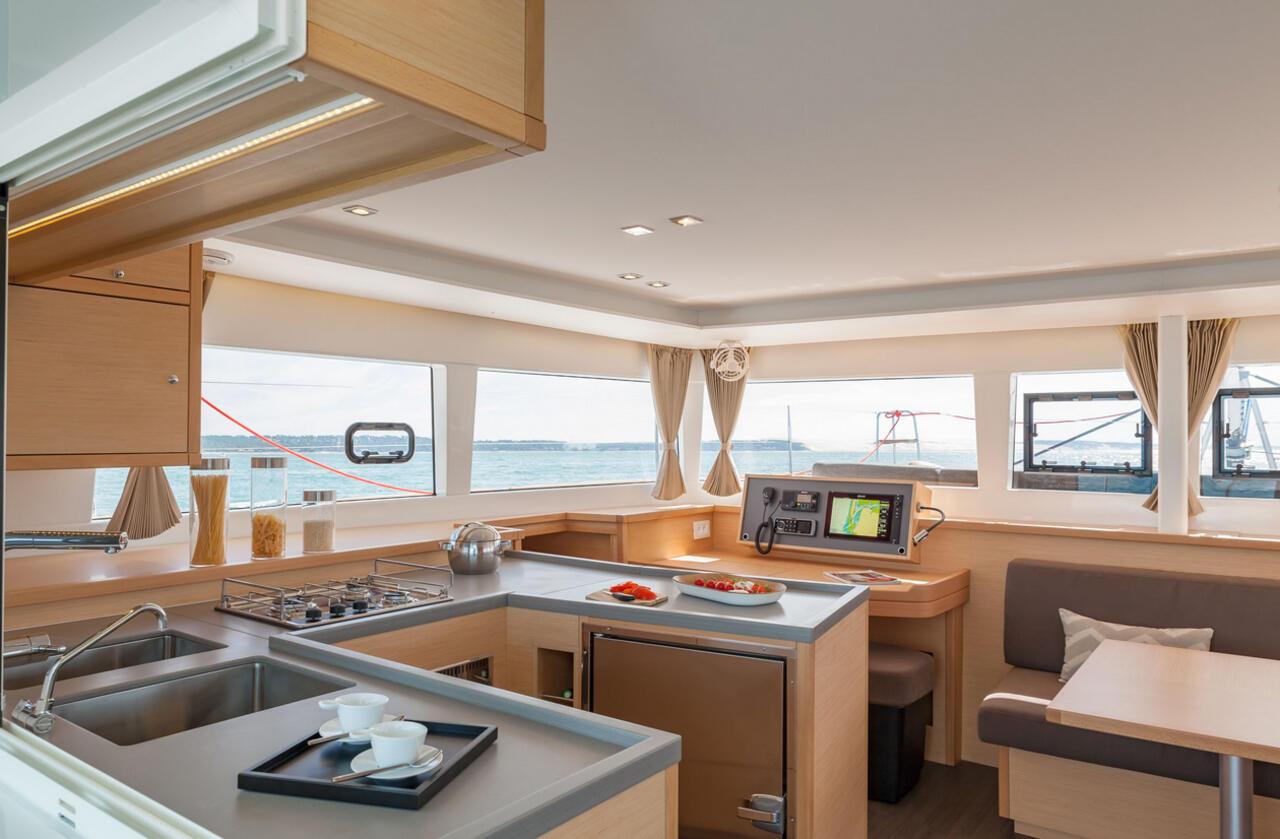 Lagoon 46 - 4 + 1 cab., picture 9