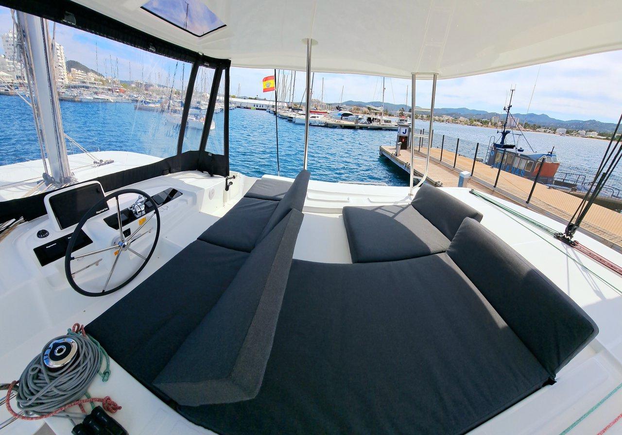 Lagoon 46 - 4 + 2 cab., picture 9