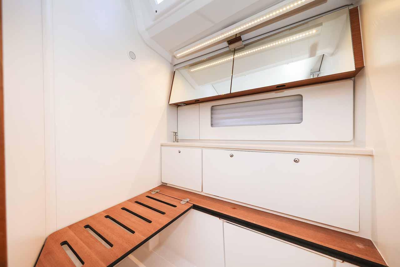 Dufour 44 - 3 cab., picture 28