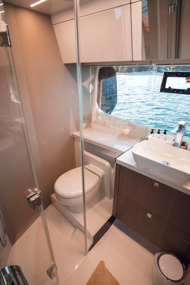 Galeon 440 Fly (Diesel), picture 26