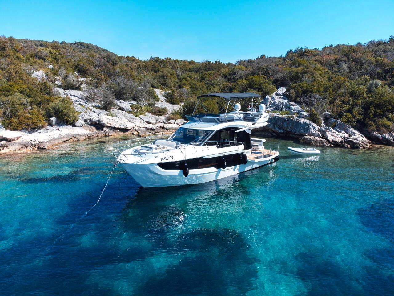 Galeon 440 Fly (Diesel), picture 6