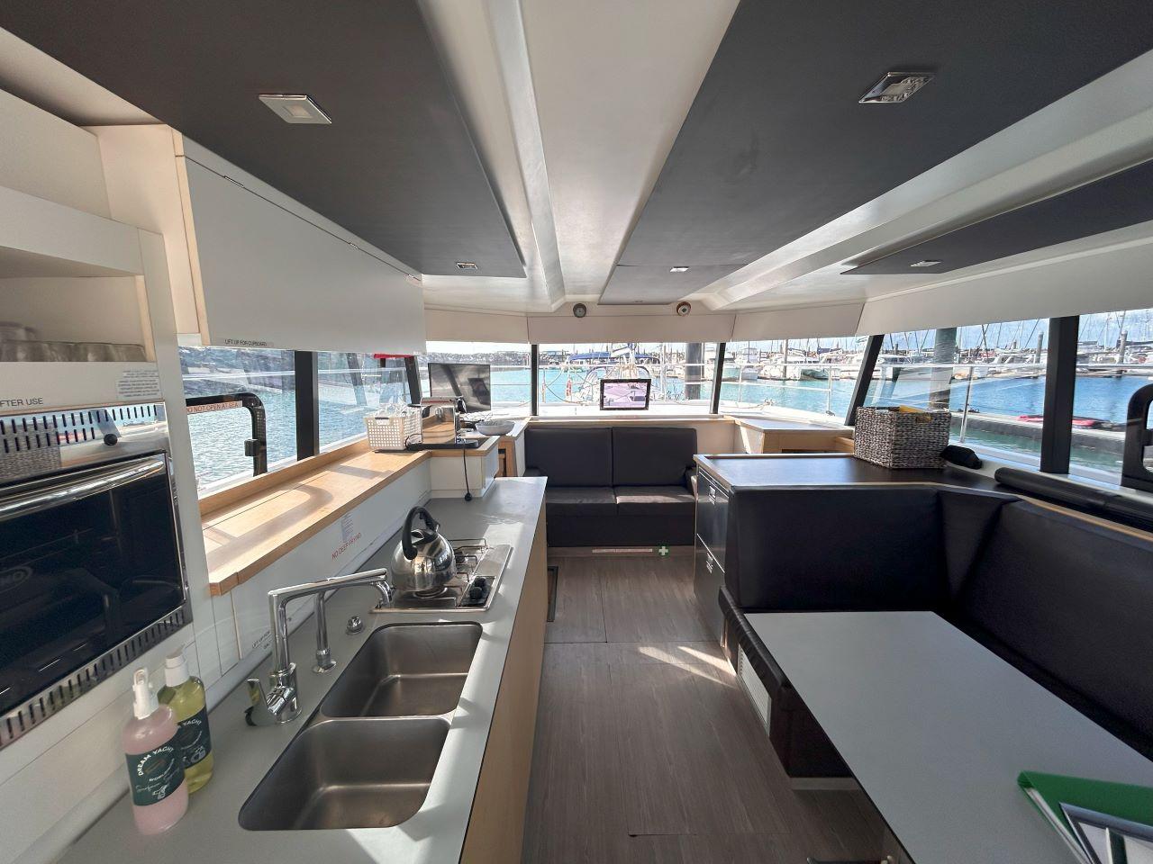 Fountaine Pajot MY 37 - 3 cab. - PLUTON_DB, picture 6