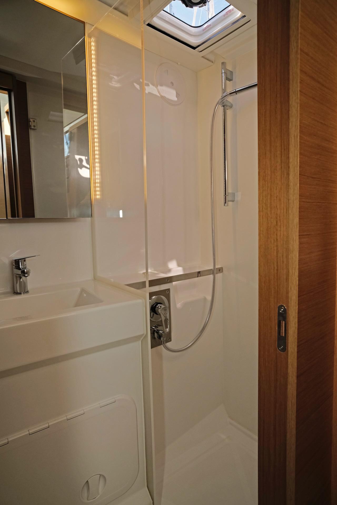 Excess 11 - 4 + 1 + 1 cab., picture 15