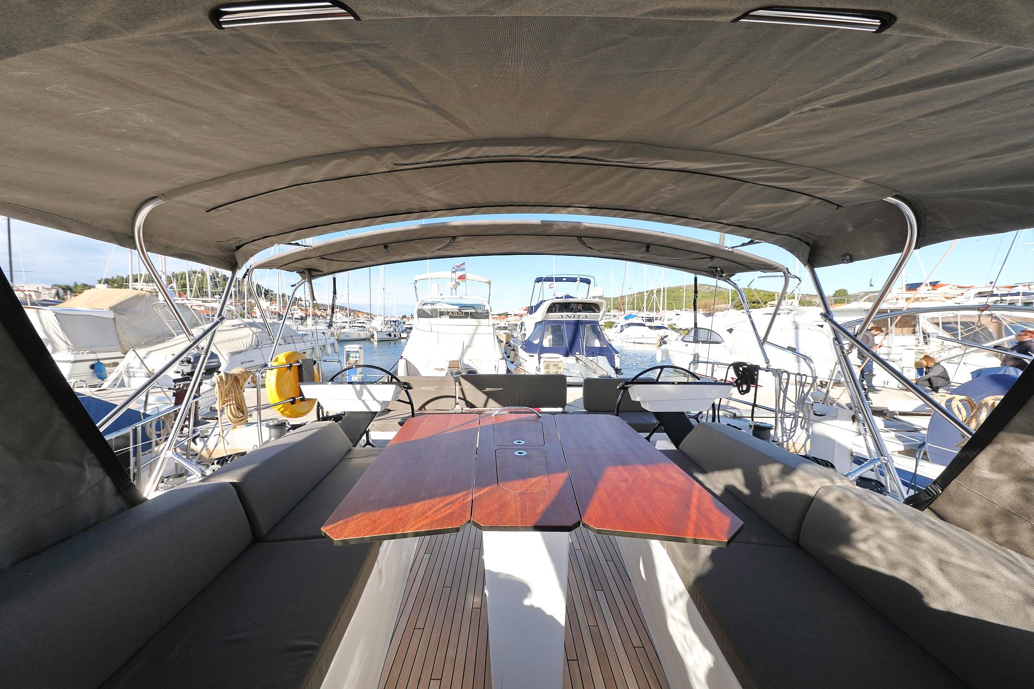 Dufour 41 - 4 cab., picture 9