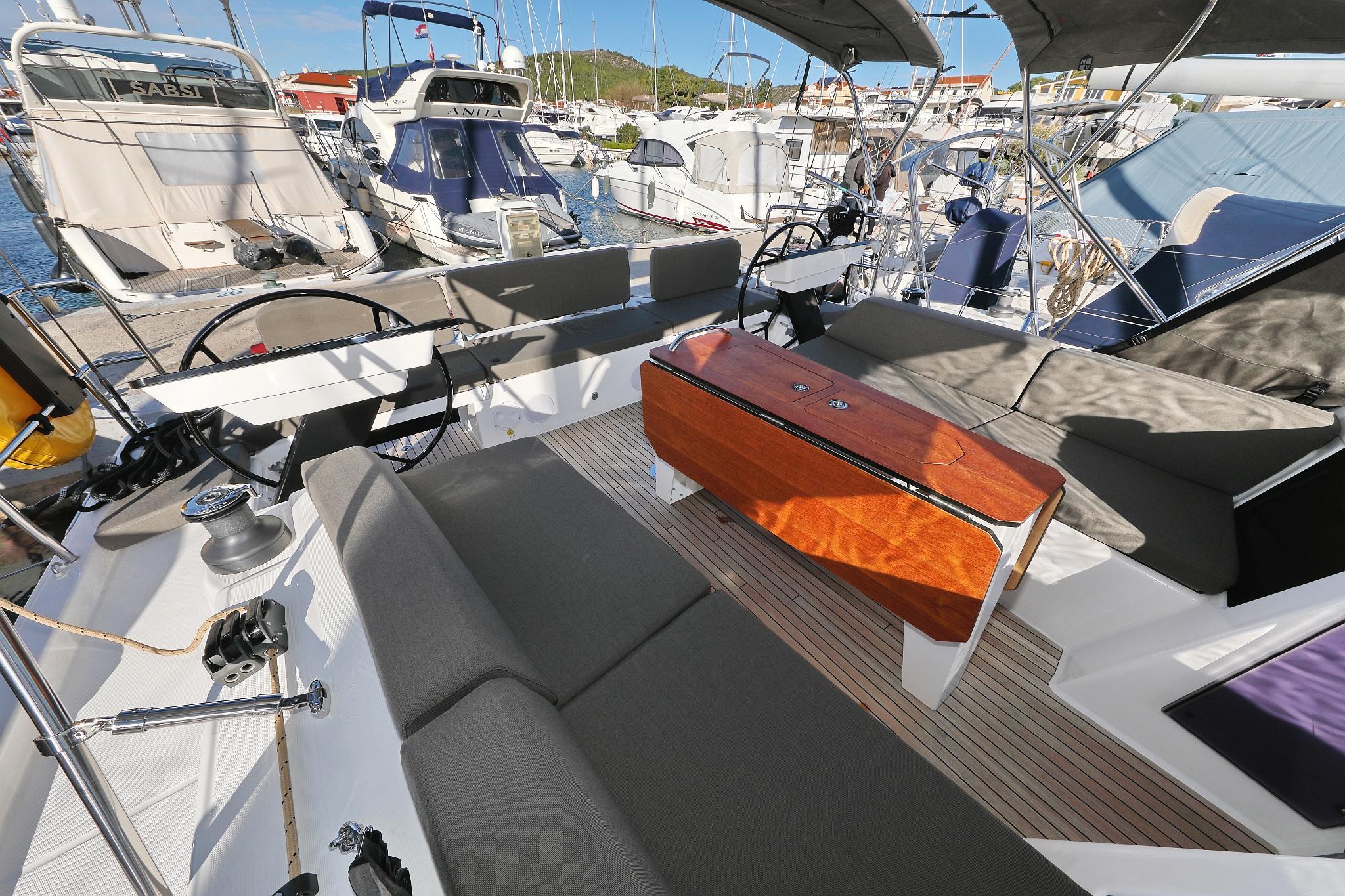 Dufour 41 - 4 cab., picture 8