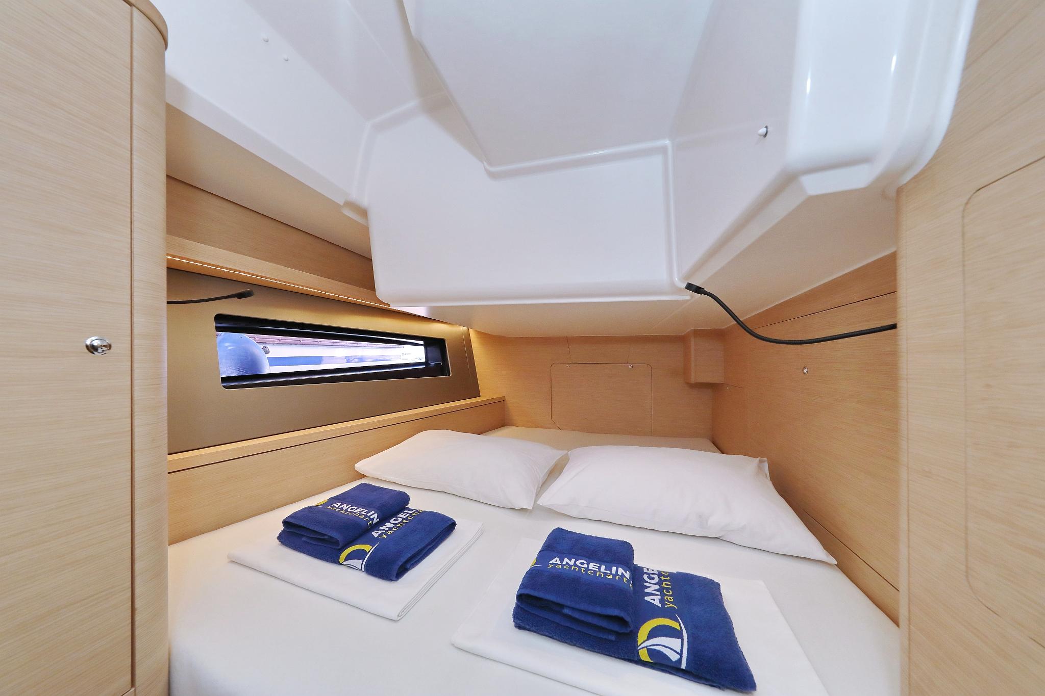 Dufour 41 - 4 cab., picture 24