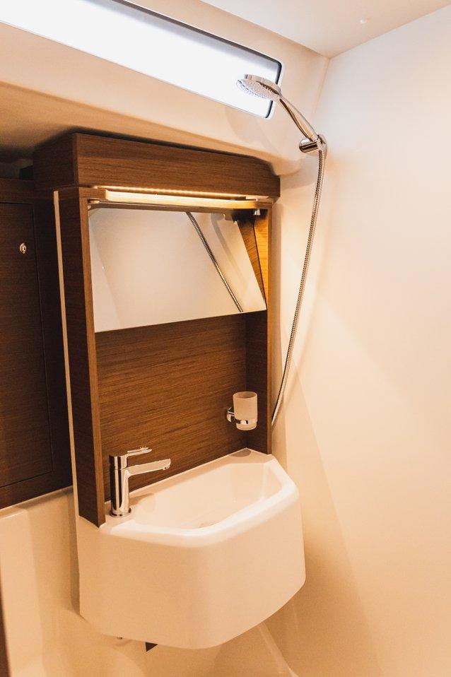 Oceanis 51.1 - 5 + 1 cab., picture 28