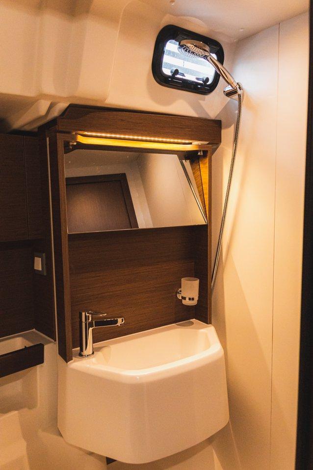 Oceanis 51.1 - 5 + 1 cab., picture 27