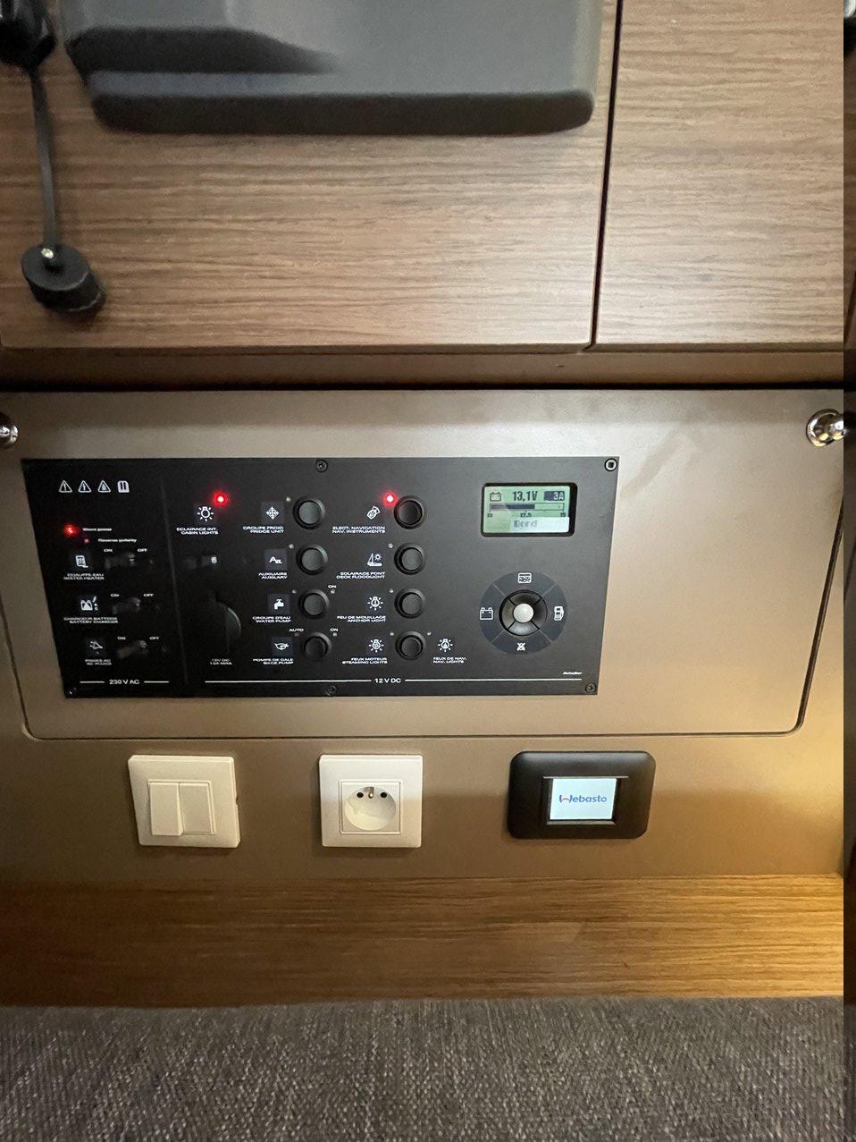 Oceanis 38.1, picture 14