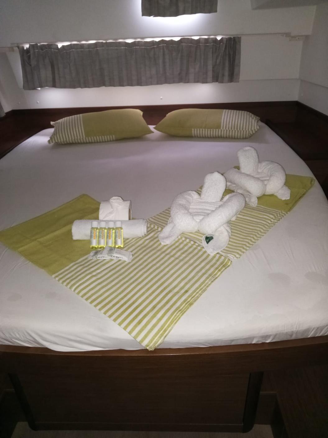 Lagoon 42 - 4 + 2 cab., picture 39