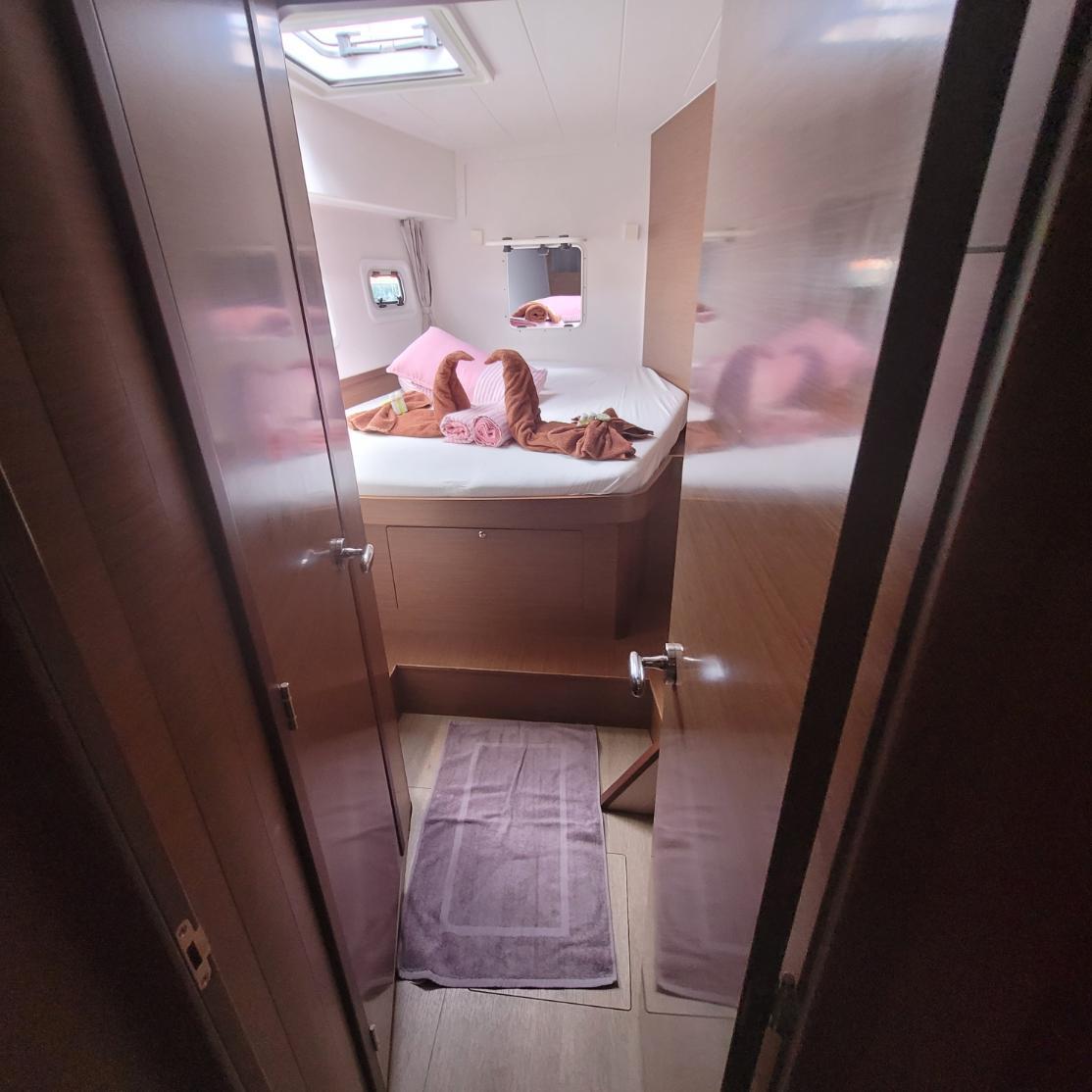 Lagoon 42 - 4 + 2 cab., picture 10