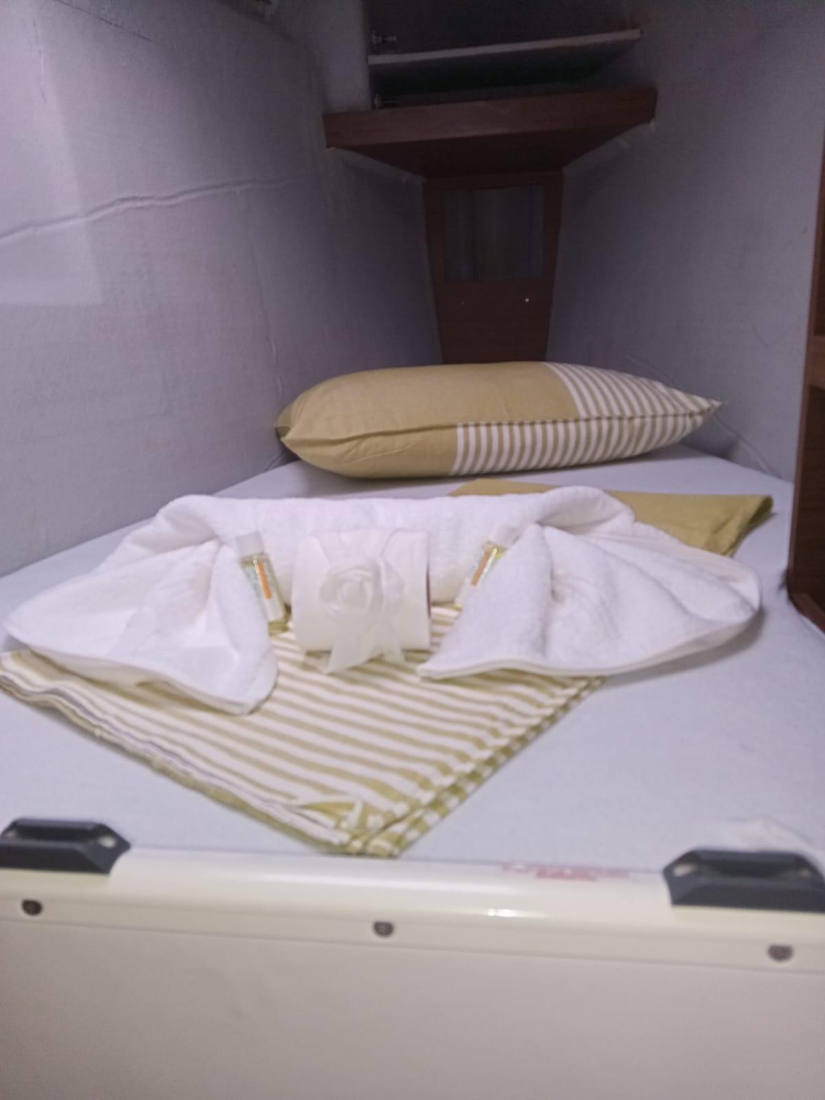 Lagoon 42 - 4 + 2 cab., picture 41