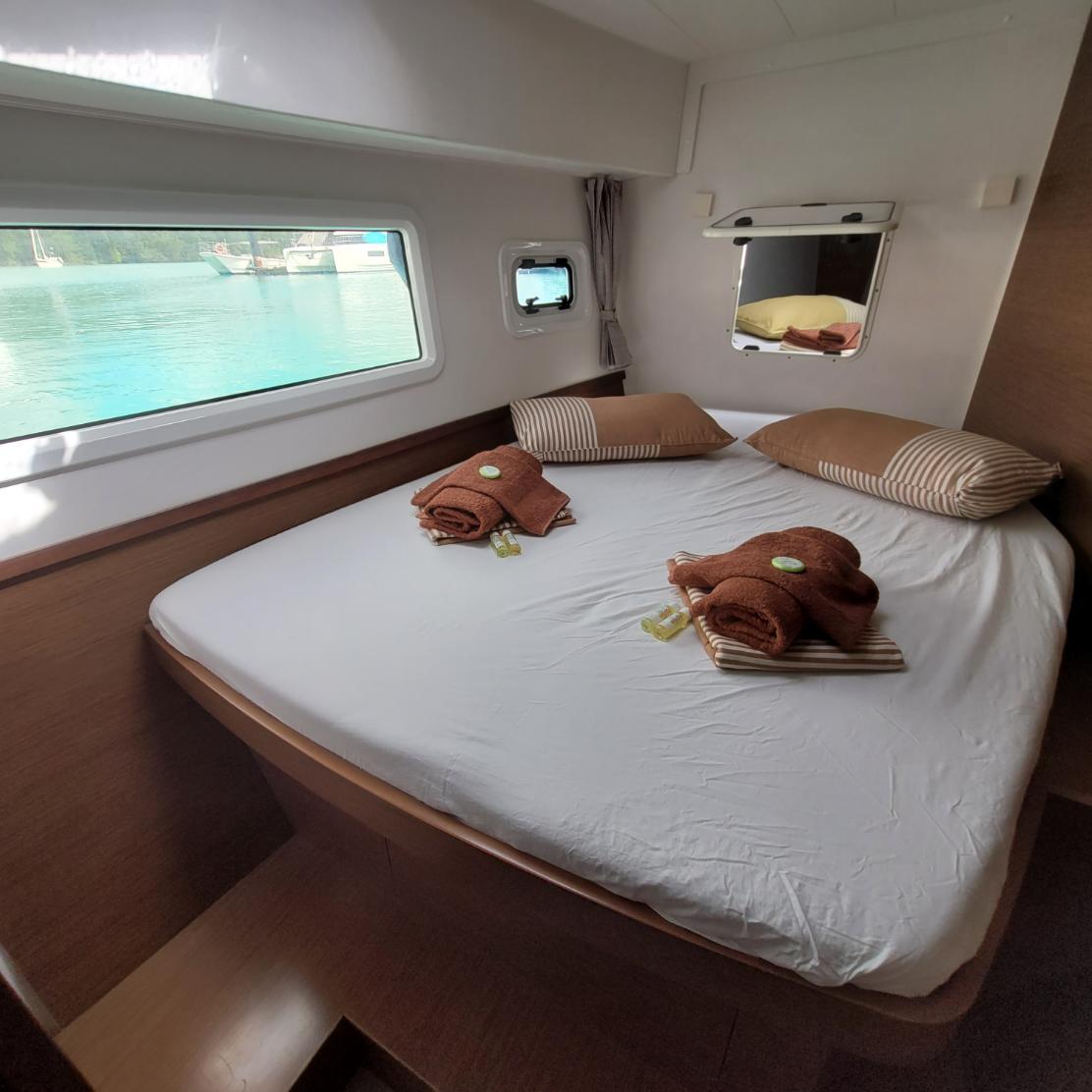 Lagoon 42 - 4 + 2 cab., picture 13