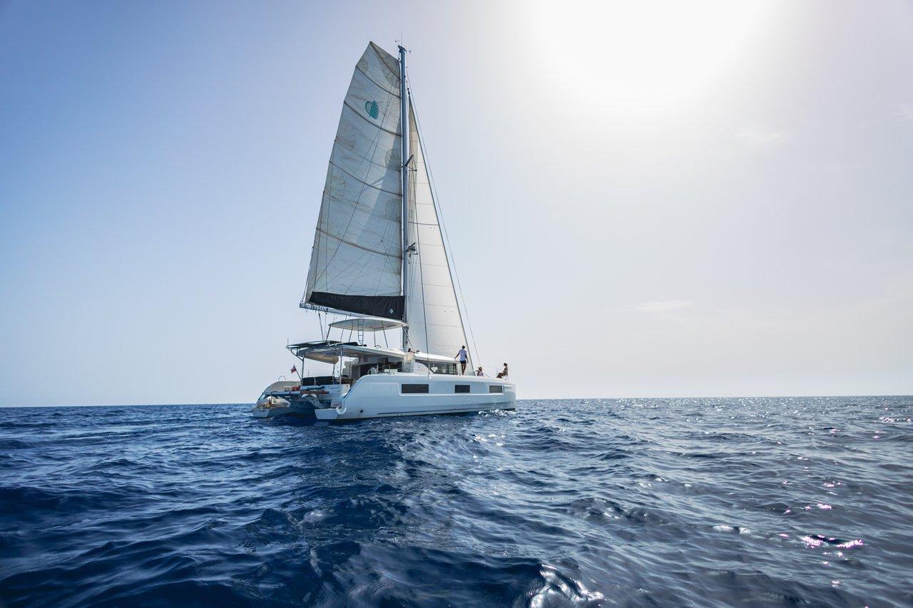 Lagoon 46 - 4 + 1 cab., picture 3