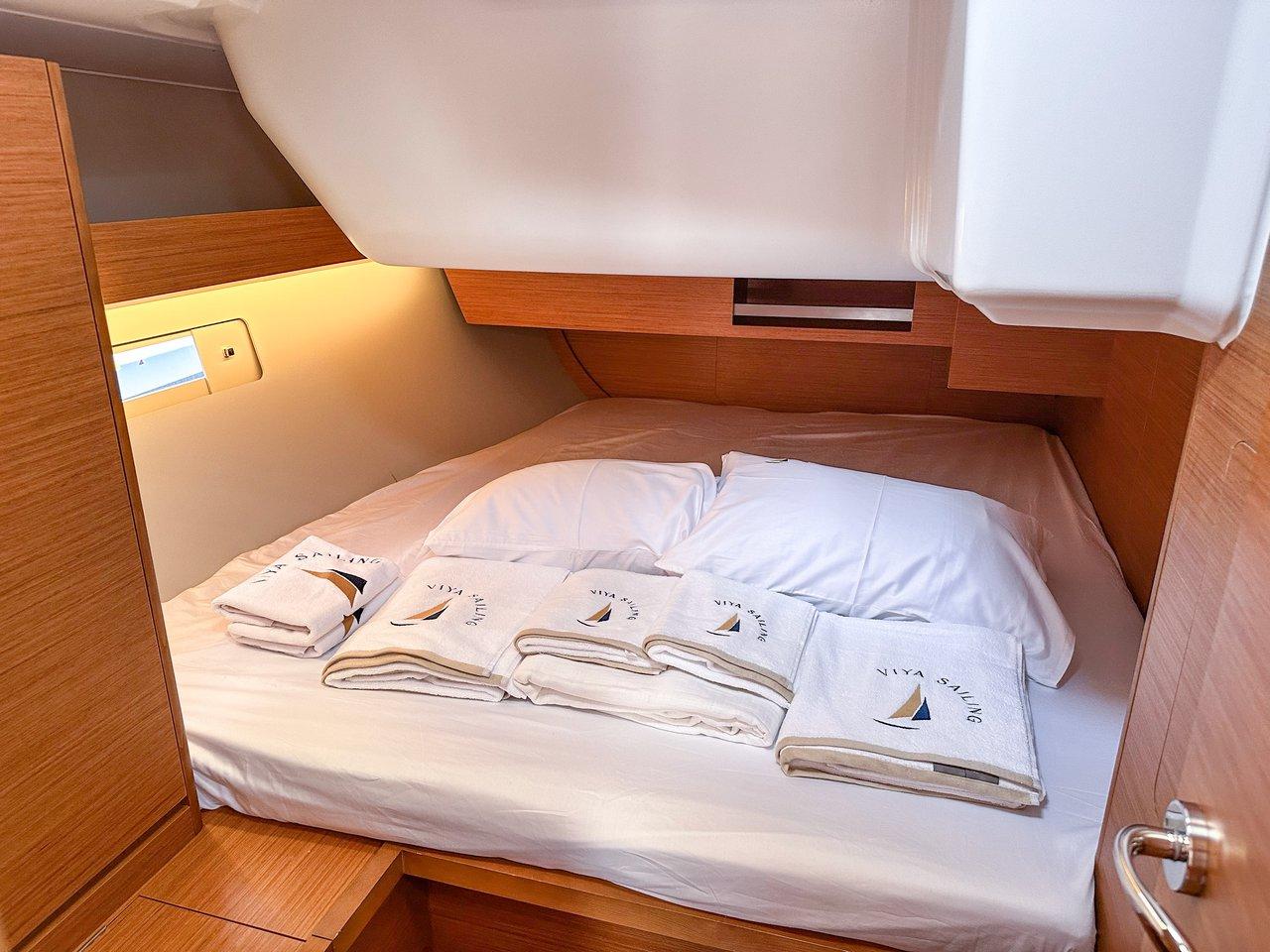 Dufour 430, picture 14