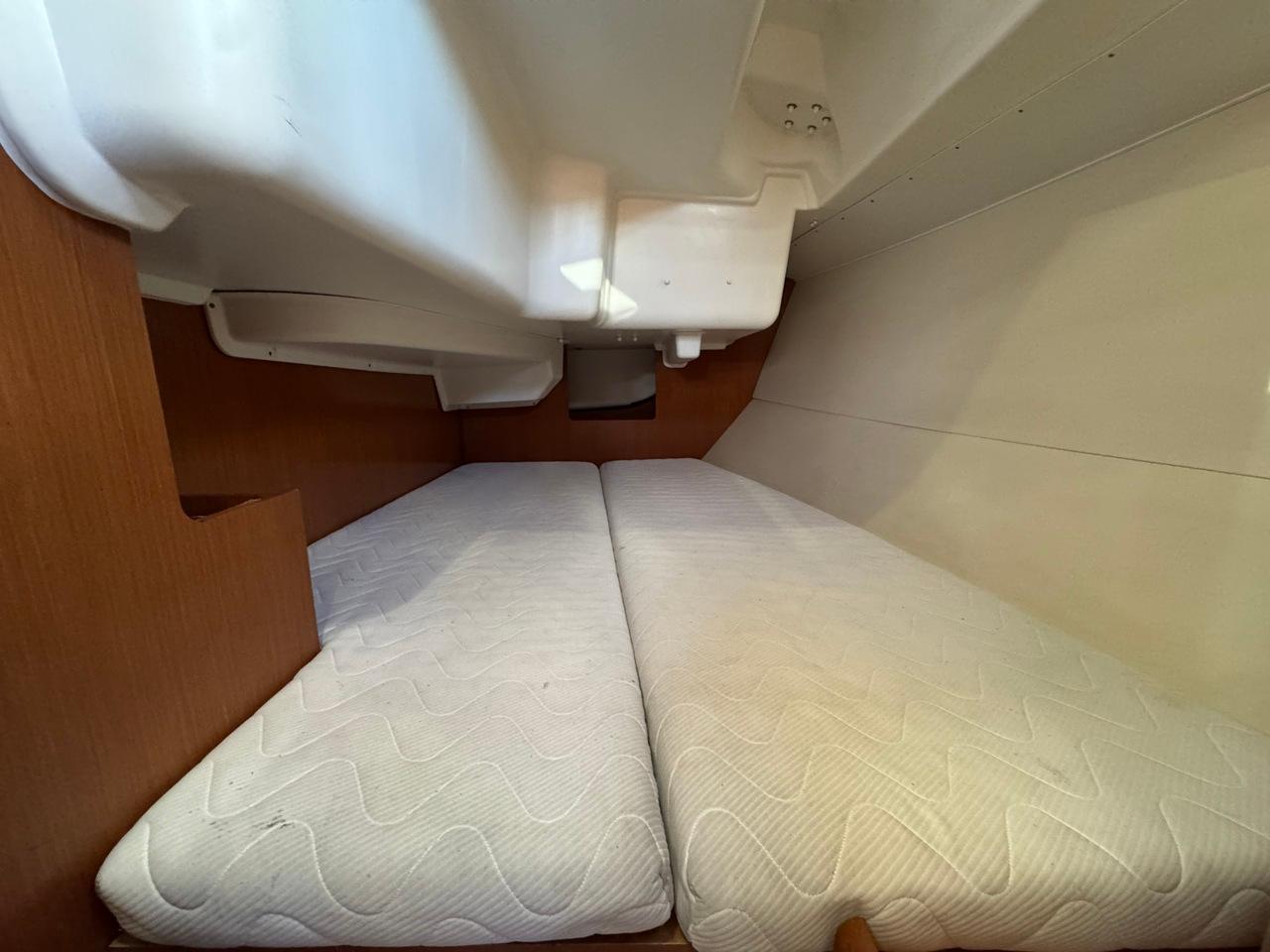 Oceanis 34 - Tayrona, picture 10