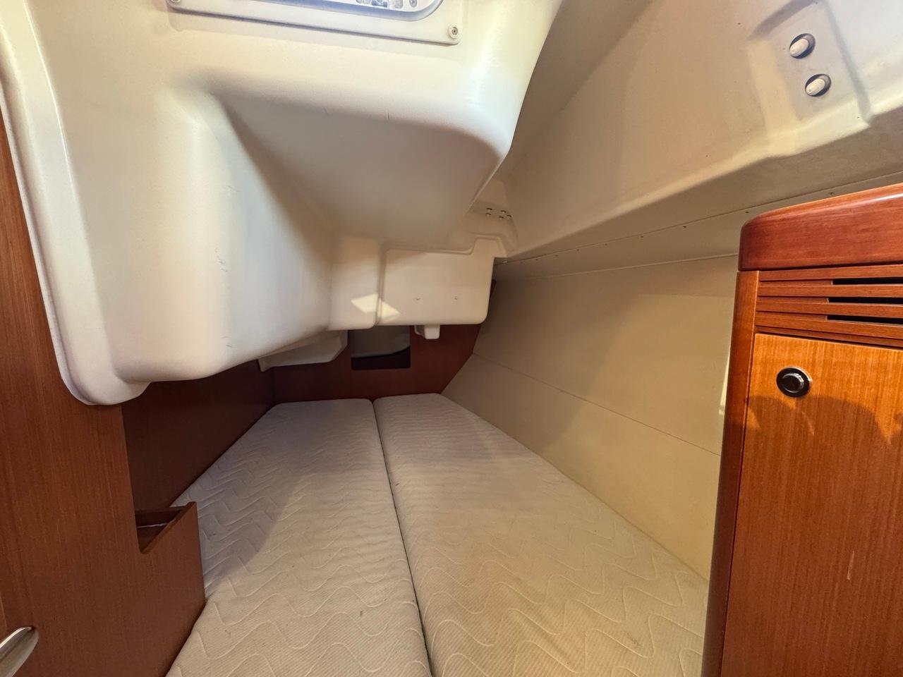 Oceanis 34 - Tayrona, picture 9