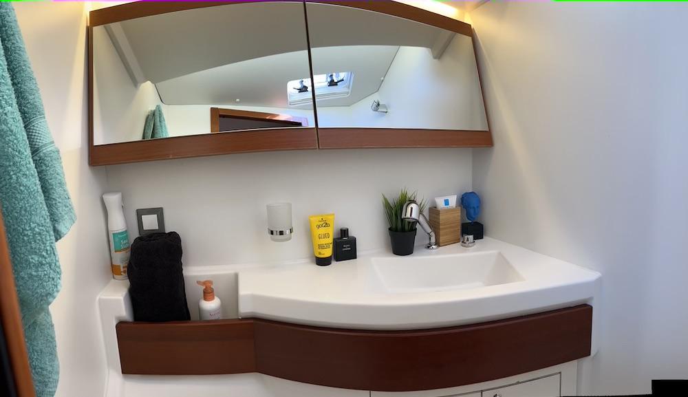 Oceanis 46.1, picture 11