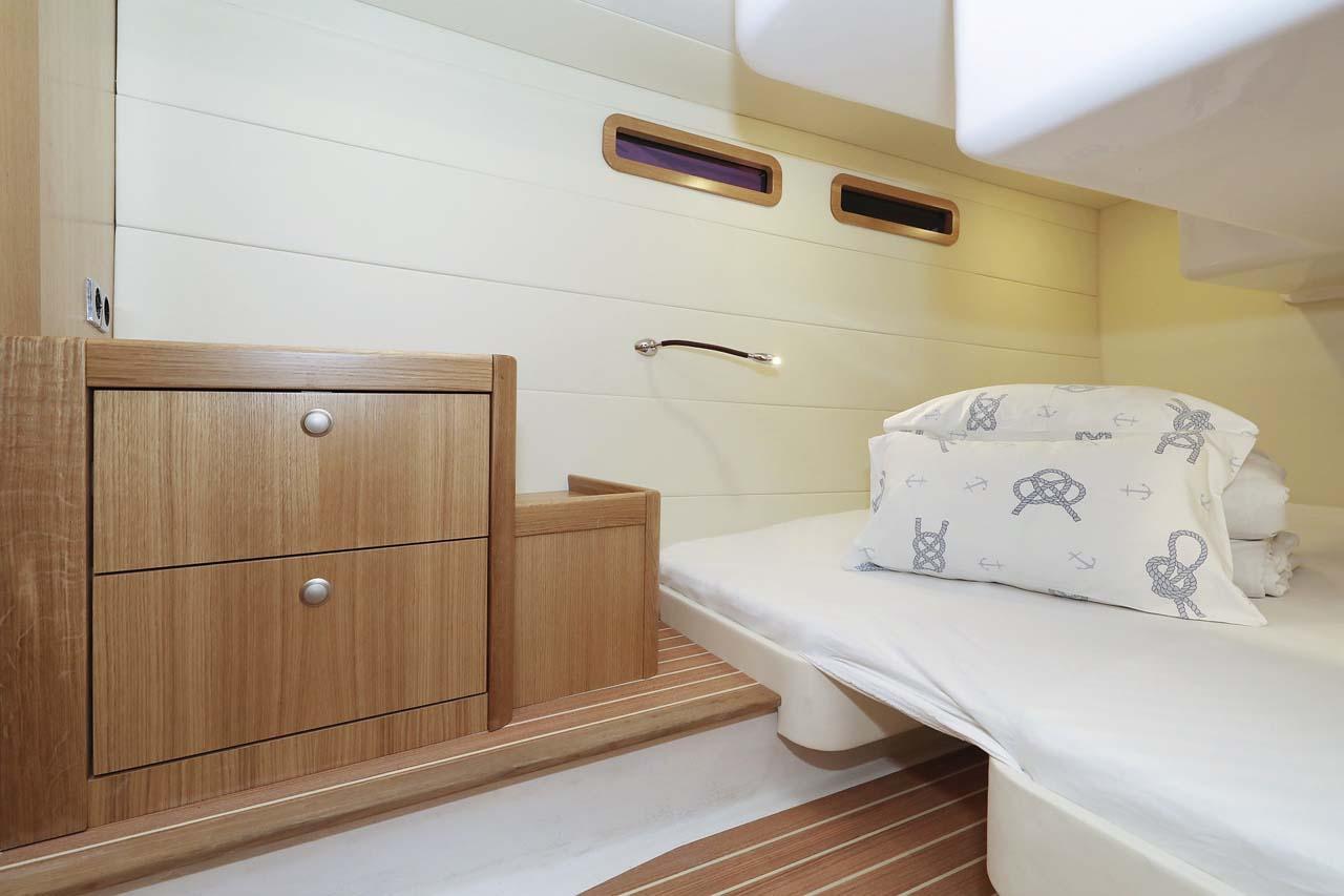 Adriana 44, picture 26