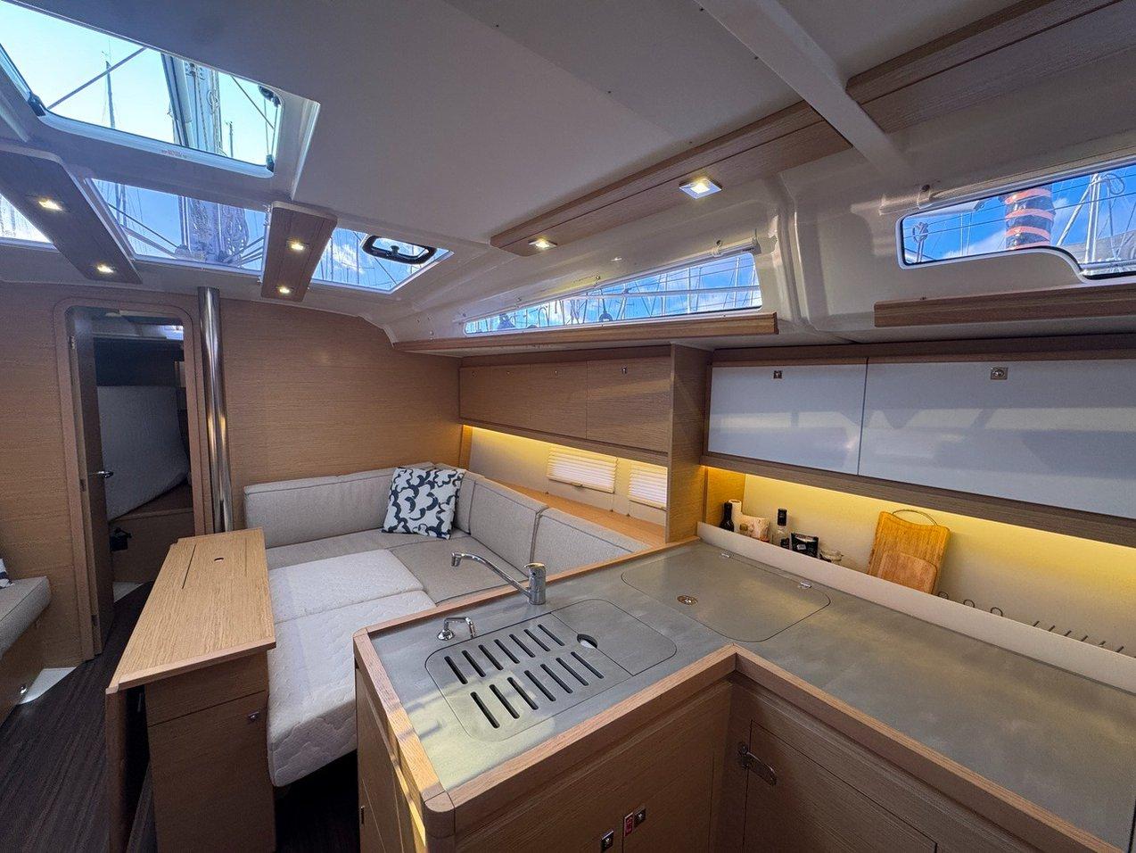 Dufour 390 - Stella Marie IV, picture 4