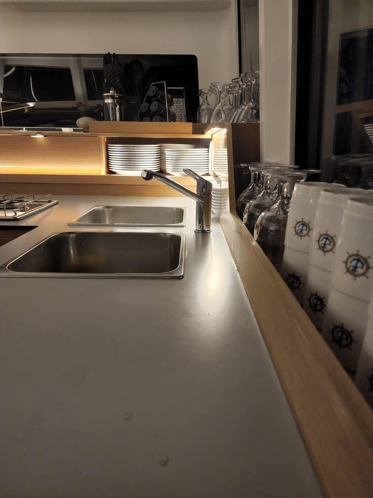 Excess 11 - 4 + 1 + 1 cab., picture 8