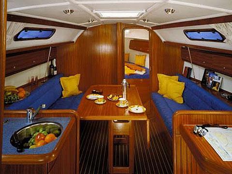 Bavaria 32, picture 4