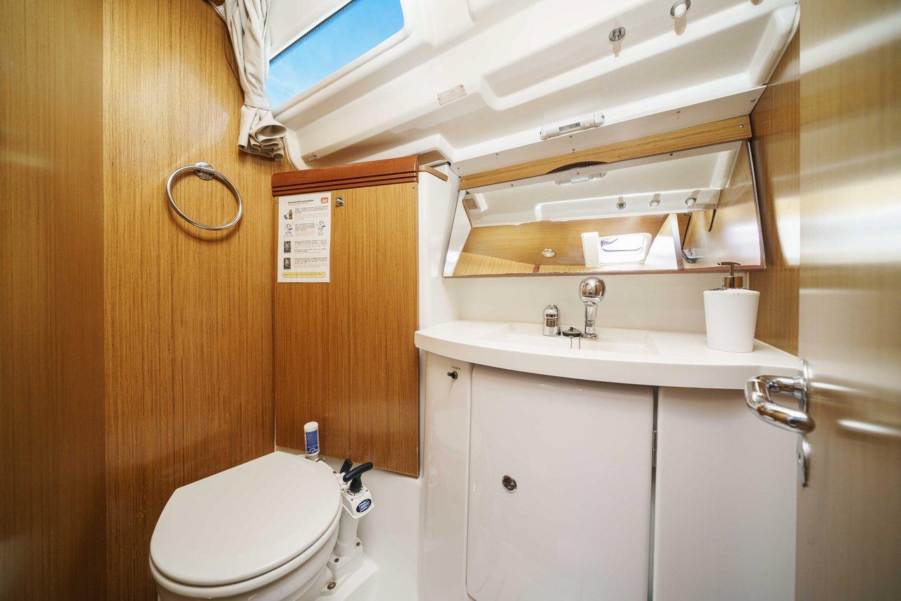 Sun Odyssey 42i, picture 37