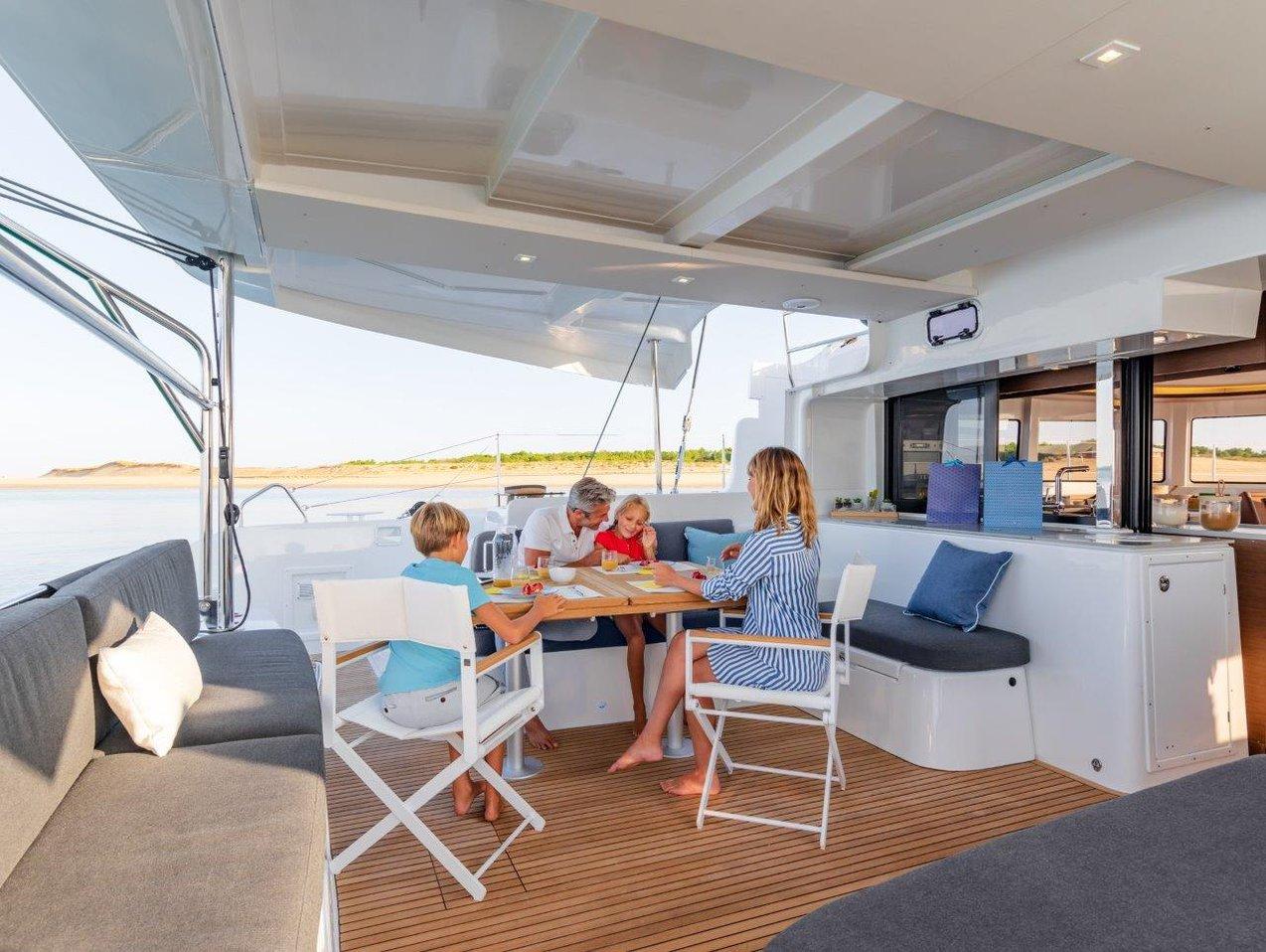 Lagoon 46 - 4 + 2 cab., picture 6