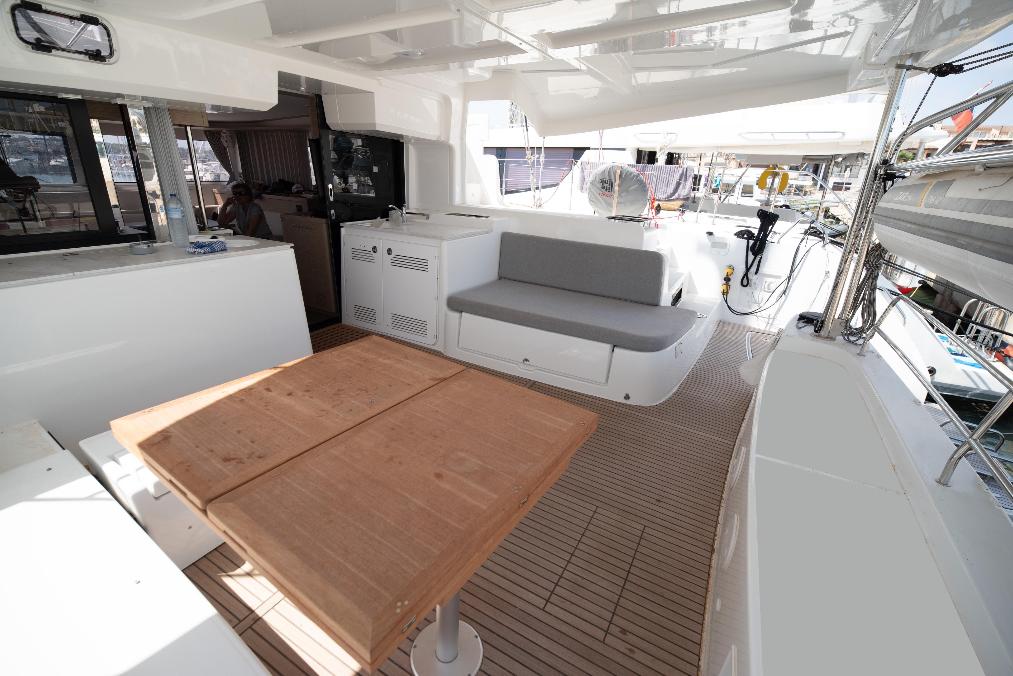 Lagoon 46 - 4 + 2 cab., picture 6