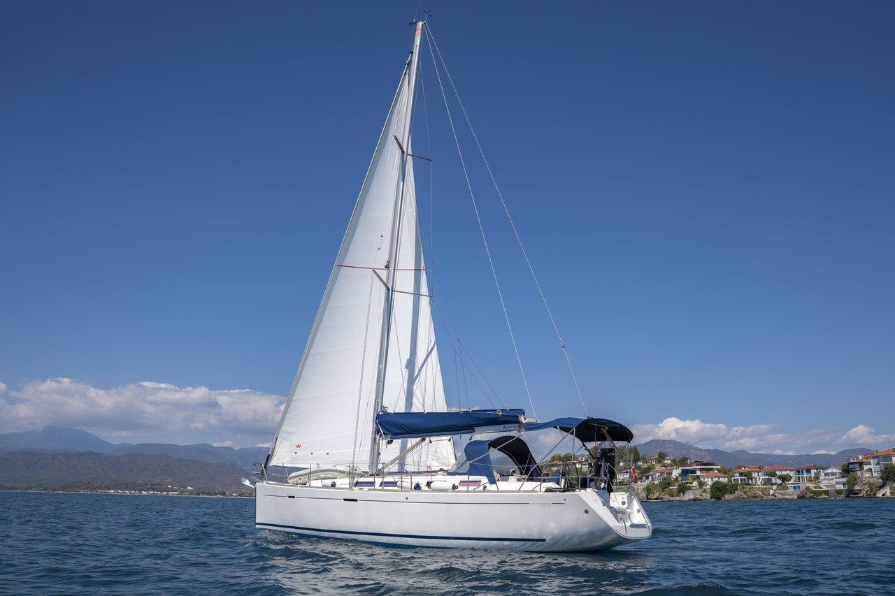 Dufour 425 GL, picture 3