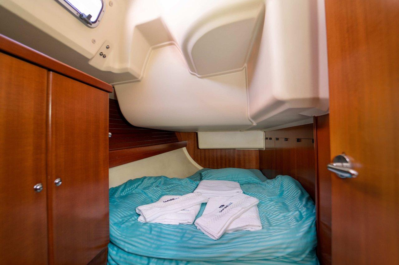 Dufour 425 GL, picture 10